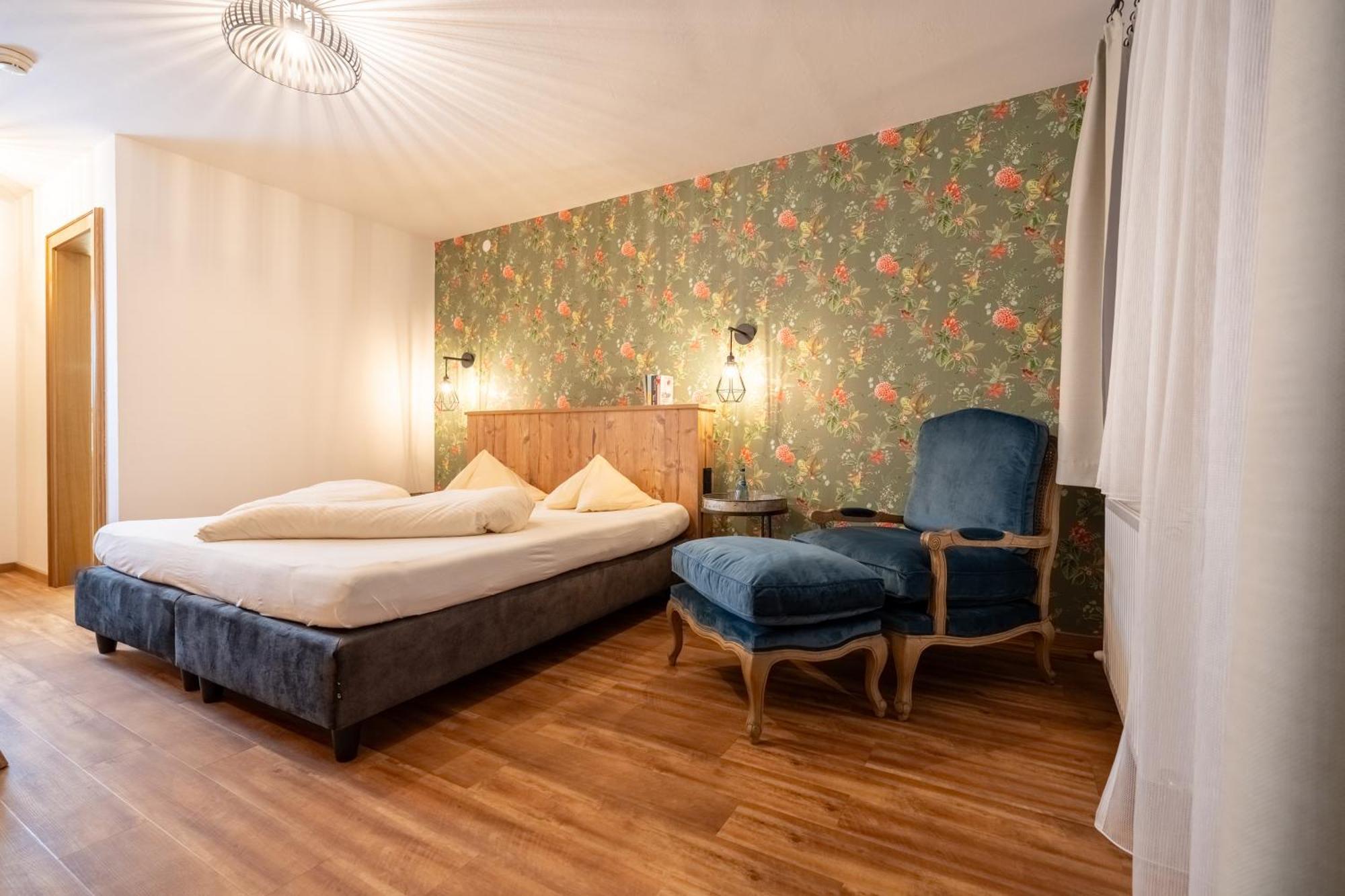 Hotel Krone Tirol Reutte Exteriör bild