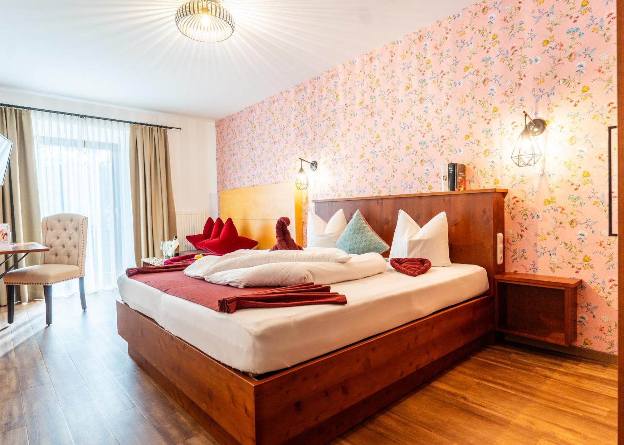 Hotel Krone Tirol Reutte Exteriör bild