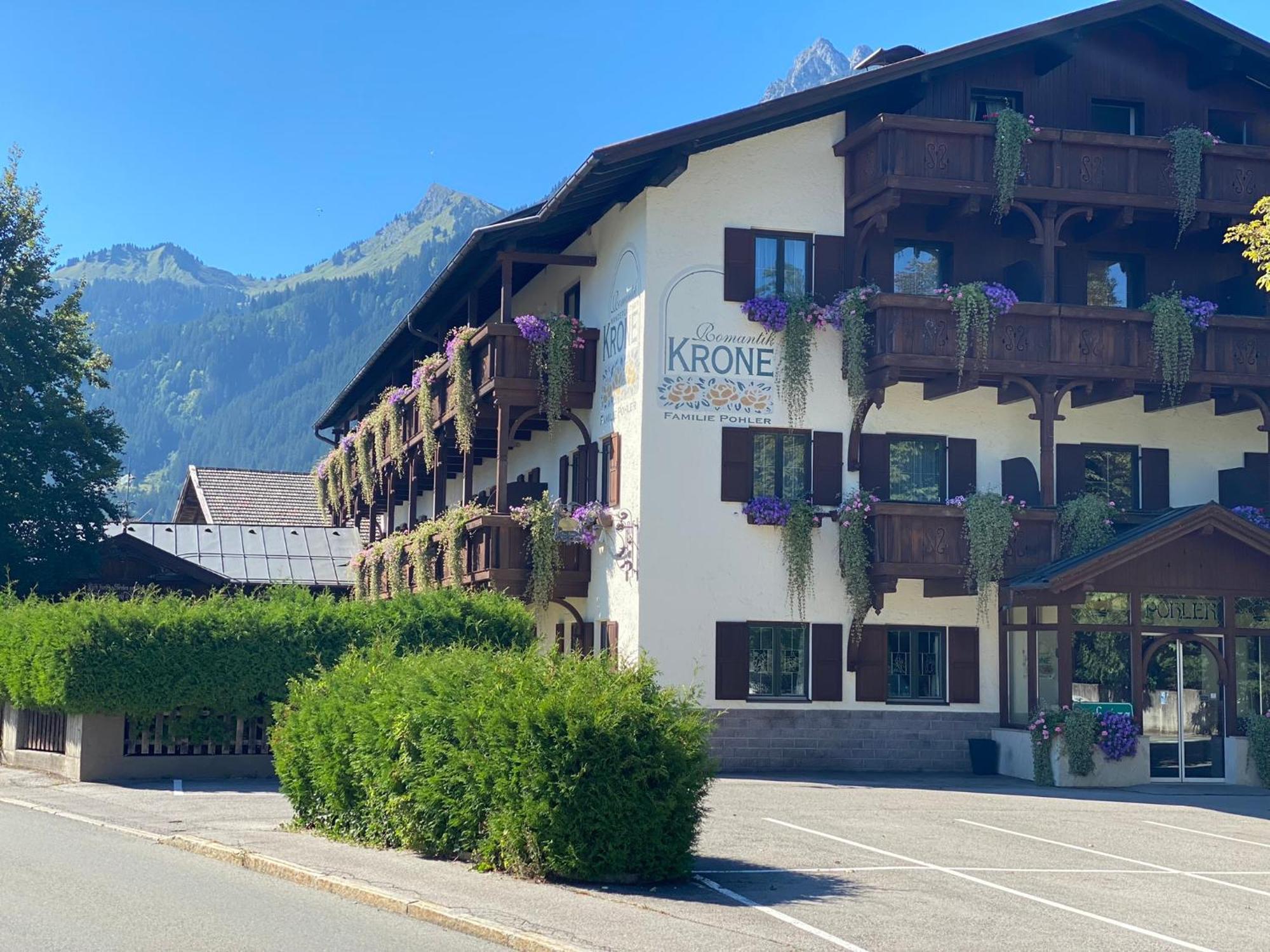 Hotel Krone Tirol Reutte Exteriör bild
